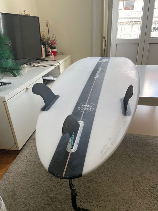Surfboard - DHD Sandman 6’2 complete setup for sale