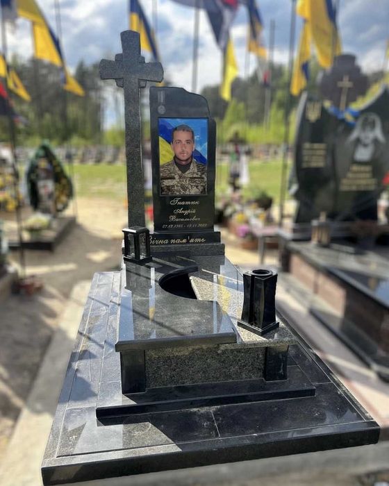 Памʼятники для військових | Військові памʼятники з НАТУРАЛЬНОГО каменю