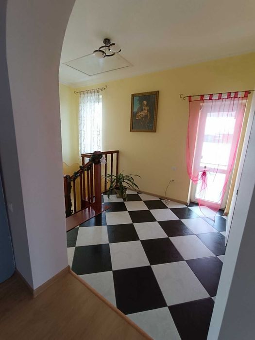 Продаж будинку з сонячними панелями, район школи №2, м. Дрогобич!