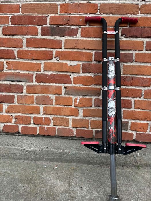 Skoczek pogo w dobrym stanie