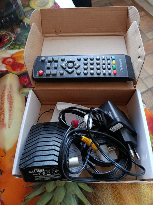 Цифровая приставка Т2 strong SRT 8203