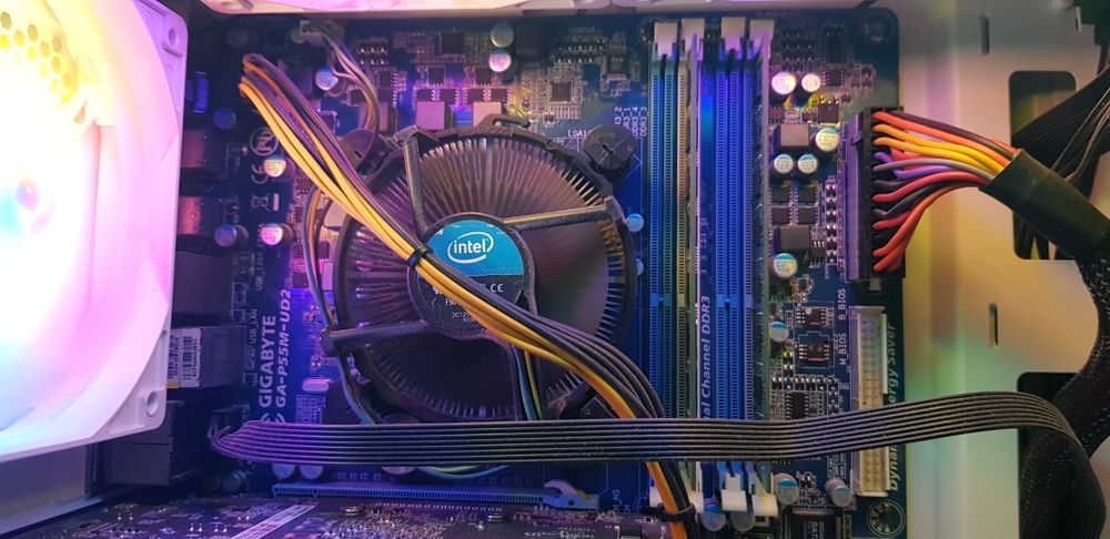 Komputer stacjonarny