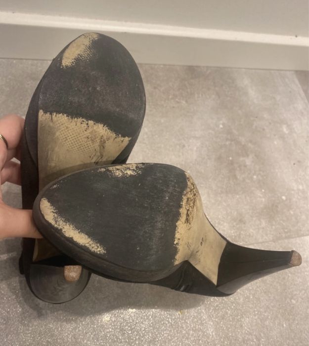 Zamszowo-skórzane botki na obcasie i platformie, Deichmann, 37