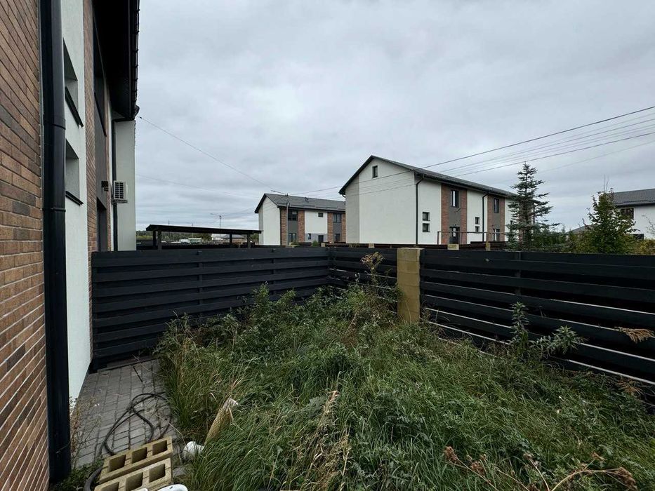 продаж таун-хаусу Нові Петрівці Балатон