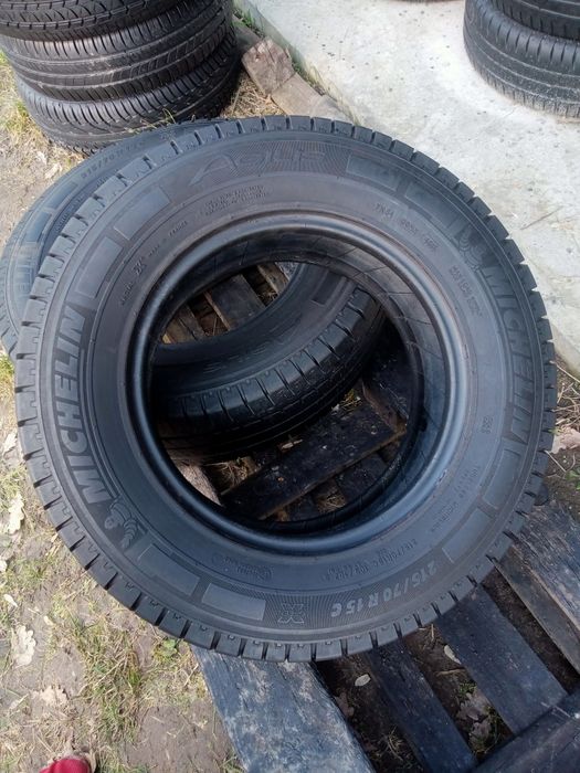 215 70 r15c Michelin Літо