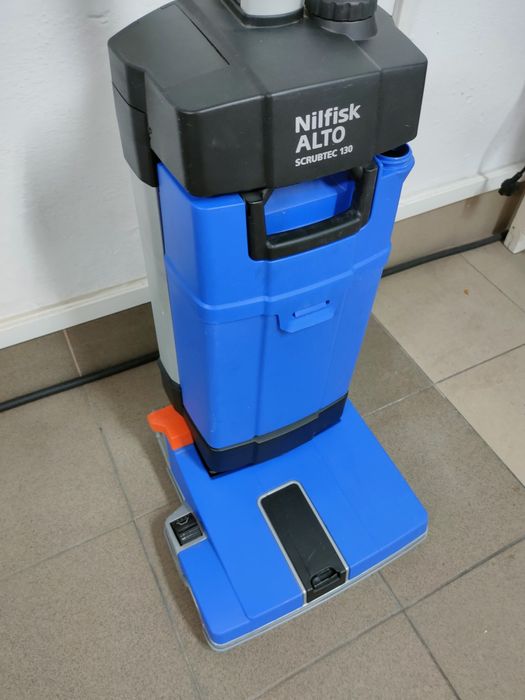 Automat czyszczenie podłóg mycie szorowanie Nilfisk Scrubtec