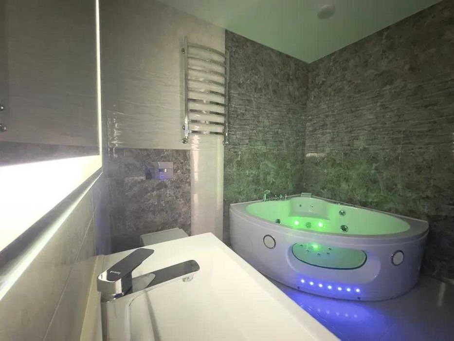 Продаж 4к квартири ДВОРІВНЕВА ПРЕМІУМ 165/148/17м² Дж.Вашингтона 349999$