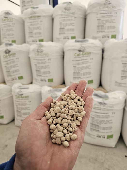 Wapno granulowane, węglanowe, magnezowe, sypkie luz, czarna kreda