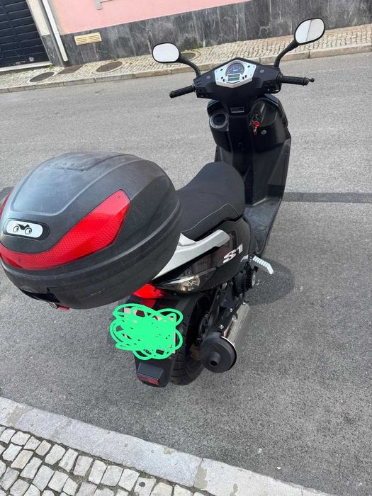 Moto 125 Daelim usada