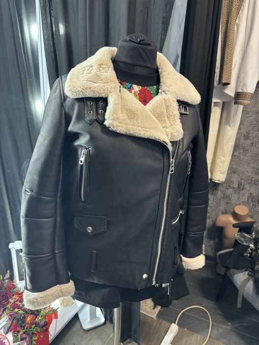 Дубленки теплі нові