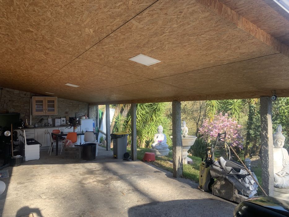 Serviço de assentamento, pintura, soldadura