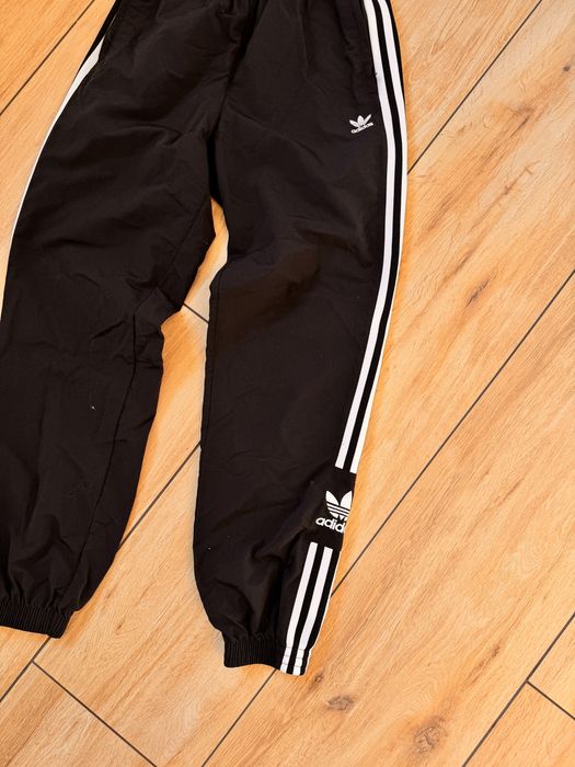 Spodnie joggersy zwężane Adidas Originals