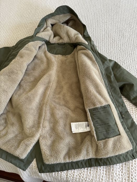 Casaco criança com pelo e impermeável