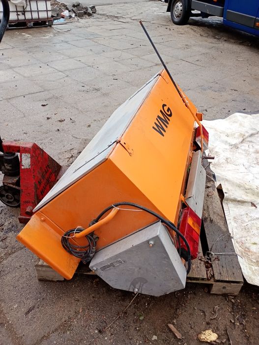 Posypywarka pfau 12v