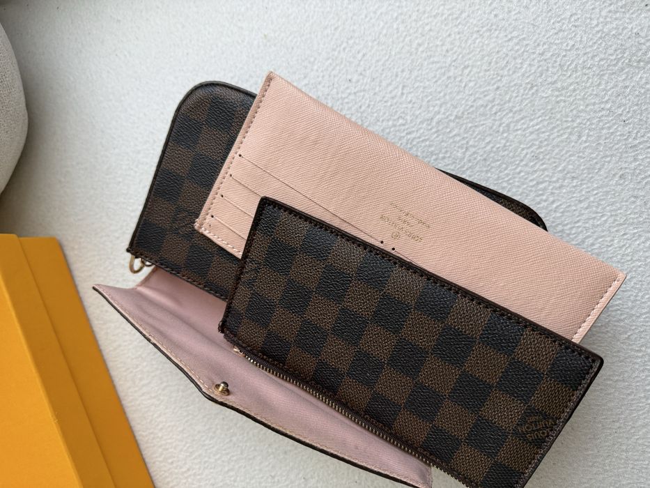 Torebka brązowa na ramię