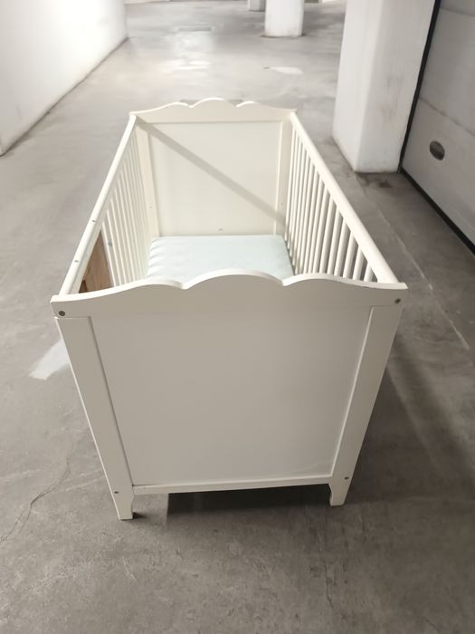 Berço branco completo
