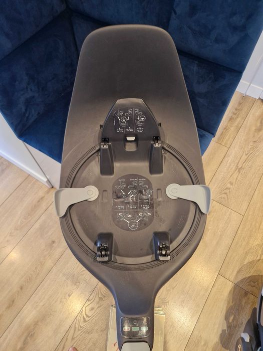 Fotelik samochodowy Cybex Cloud Z2 i-Size + baza obrotowa – Deep Black