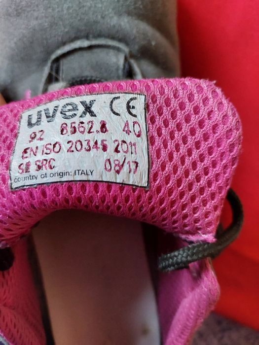 Продам кроссовки Италия