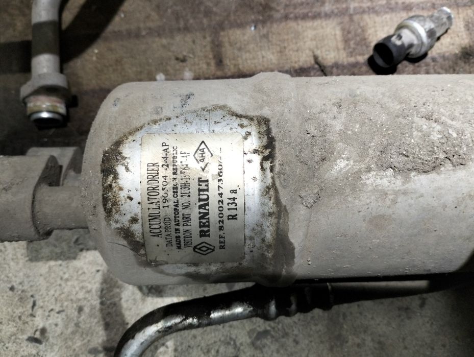 Трубки Кондиціонера Рено Меган 1.9