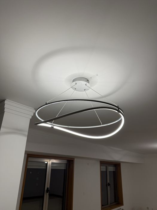 Candeeiro de teto Led