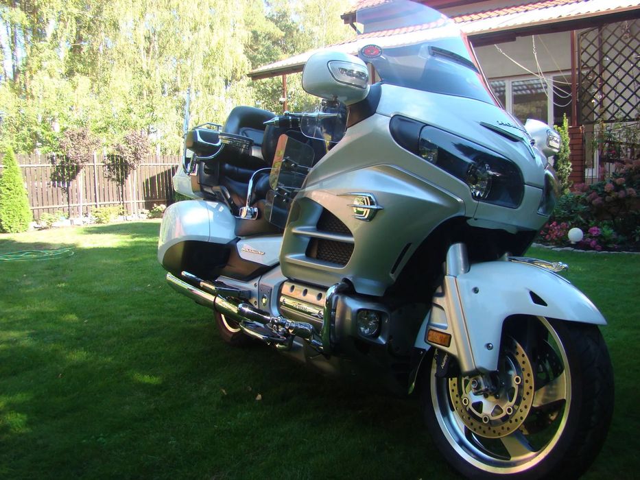 Honda GL Honda GL 1800 2012 r. zadbany[perełka]