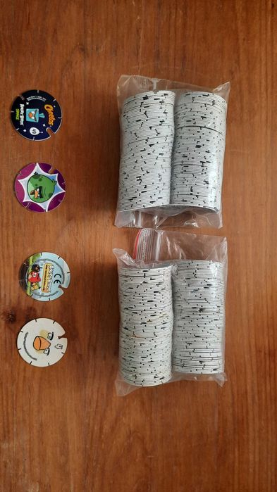 Várias coleção de Tazos