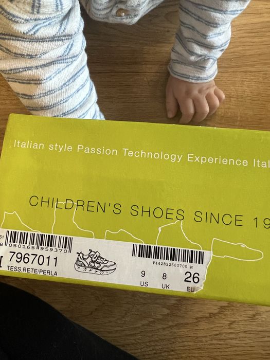 Кросівки що світяться 26 Primigi