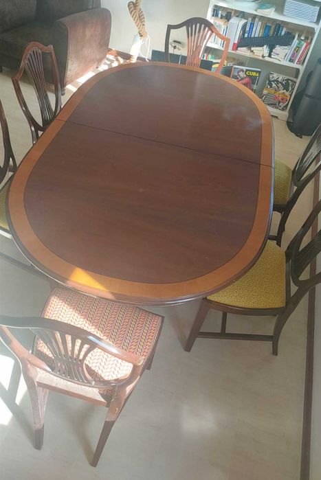 Mesa de sala de jantar