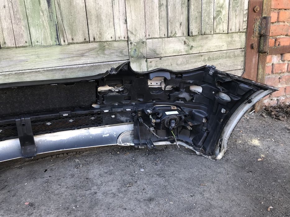 Передній бампер mercedes w203 мерседес w203 оригінал