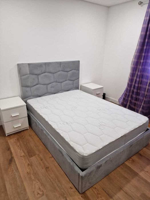 Camas De Casal Estofadas ALTA GAMA - MODELO OCTO - Top de Gama 190x140m Estrado Incluído!!
