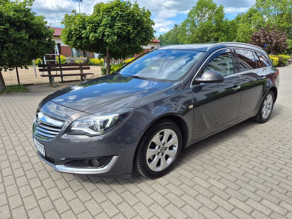 Opel Insignia Lift 2.0 diesel  bogata Wersja caly w oryginale