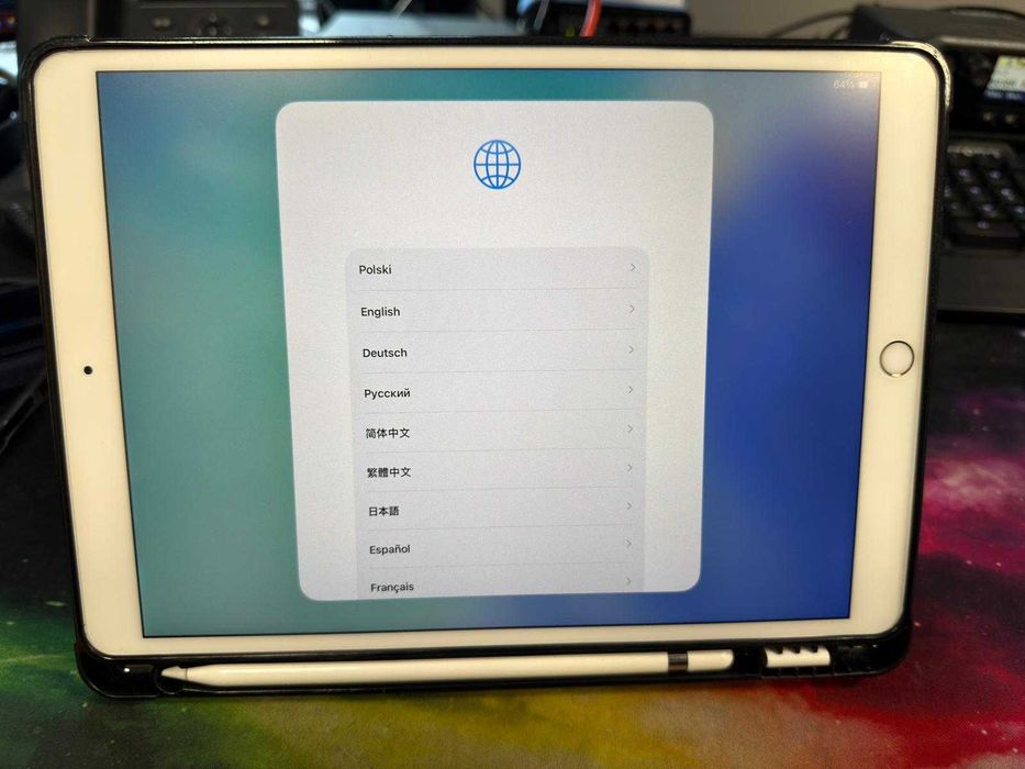 Tablet Apple iPad Air 2019 10,5'' Retina 64/3GB Wi-Fi złoty