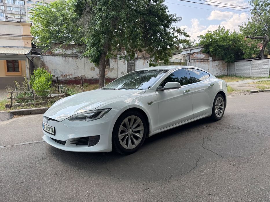 Аренда Tesla model S