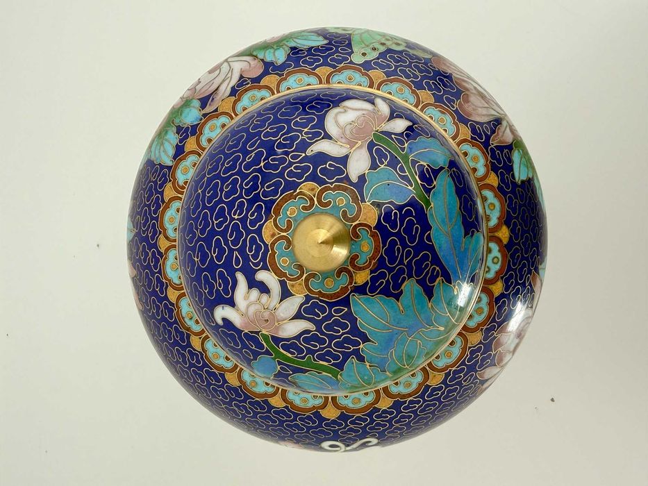 Pote chinês de gengibre com tampa em Cloisonné