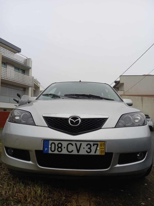 Mazda DY 2 ótimo estado