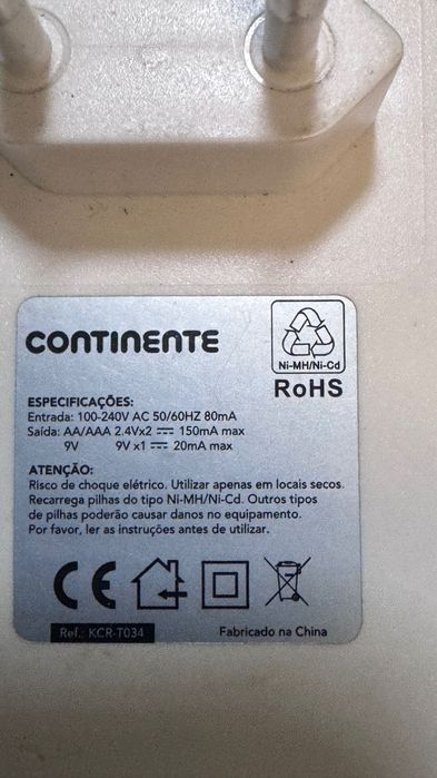 Conjunto de carregadores e pilhas