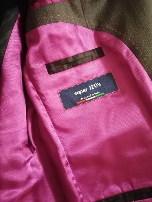 Garnitur męski marki Lavard