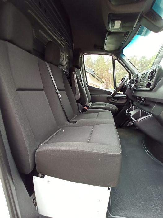 Mercedes-Benz Sprinter 907