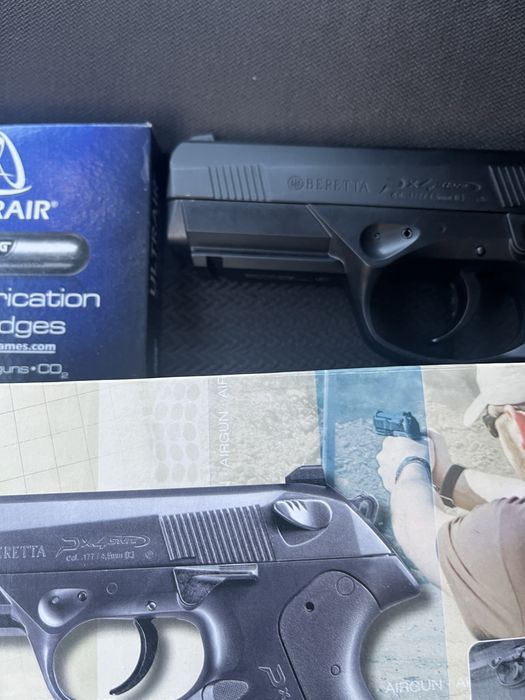 Pistola de Pressão Beretta PX4 Storm CO₂ 4,5mm + Kit Completo