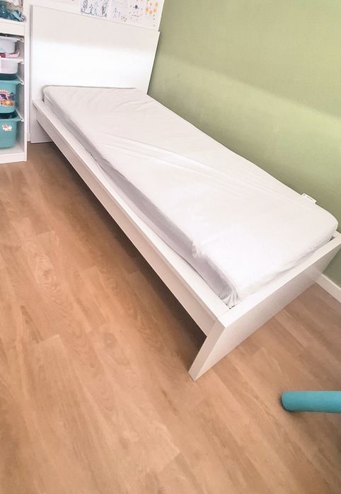 Estrutura de Cama Malm Ikea + Estrado Lonset