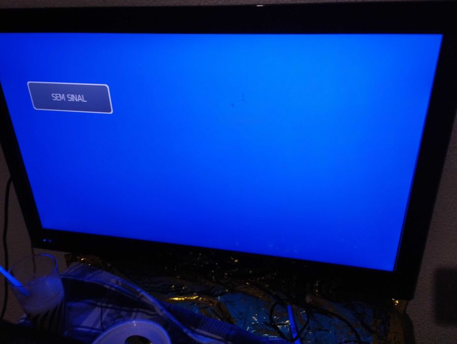 TV scHElDgR e muito bom vendo urgente para despachar