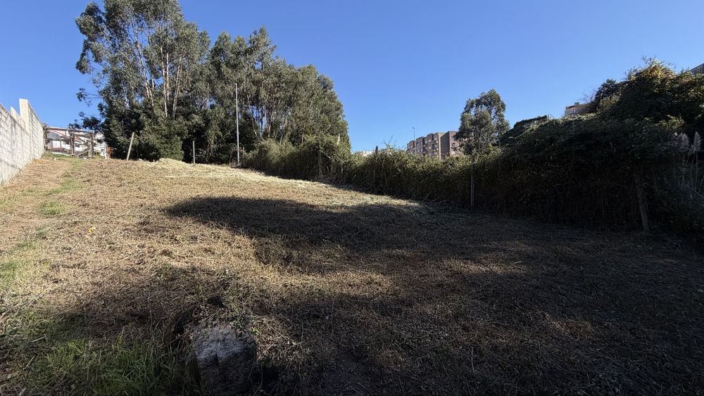 Terreno em Baguim do Monte