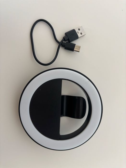Lampa pierścieniowa do selfie