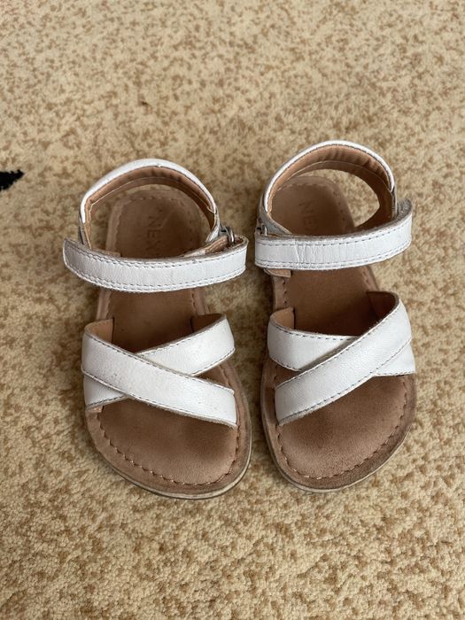 Босоніжки next 22 розмір