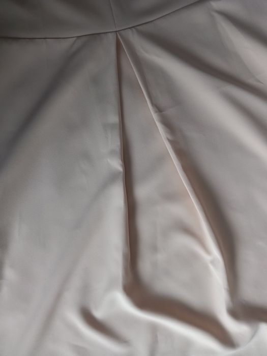 Sukienka z kieszeniami