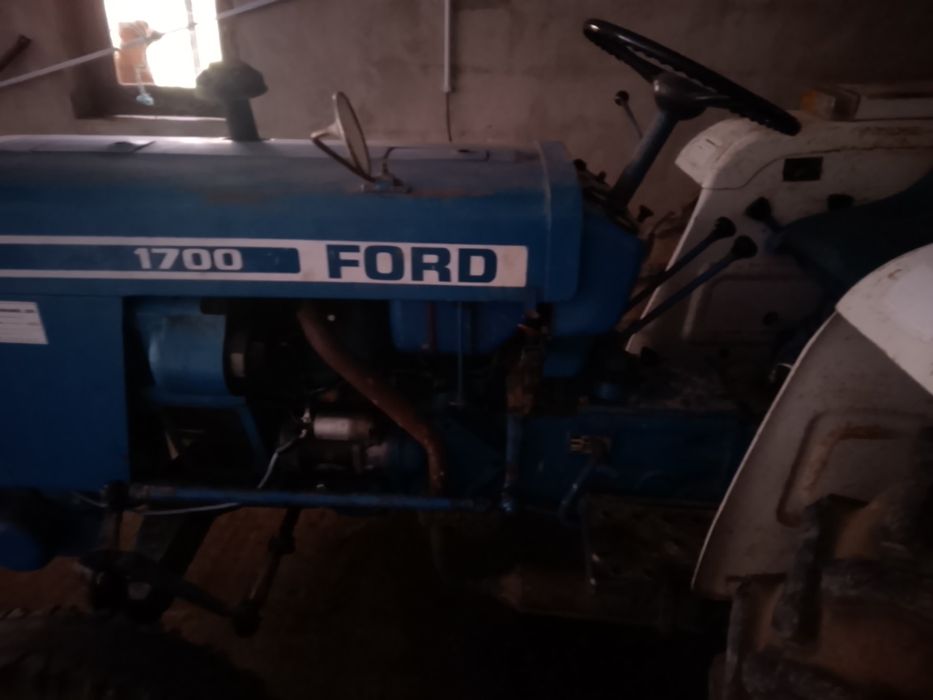Vendo trator Ford 1700