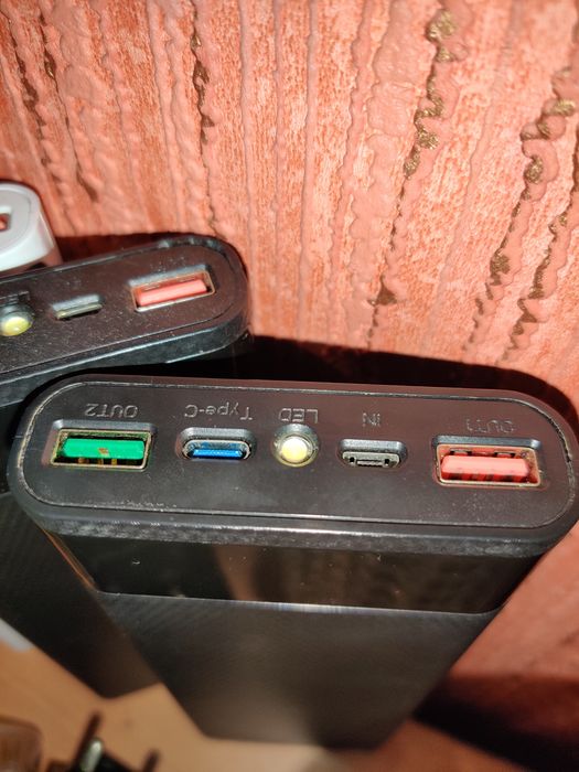 Повербанк fast charge 22.5w. Быстрая зарядка.  5v 9v 12v