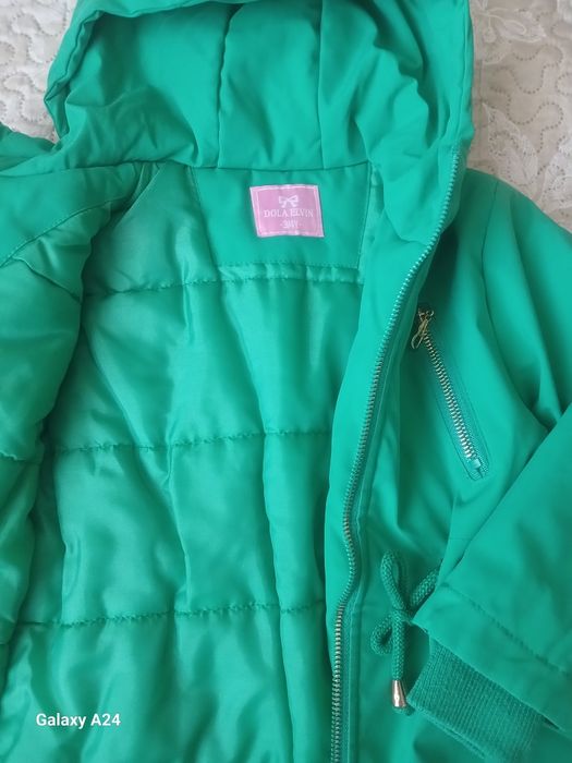 Продам дитячу куртку весна-осінь