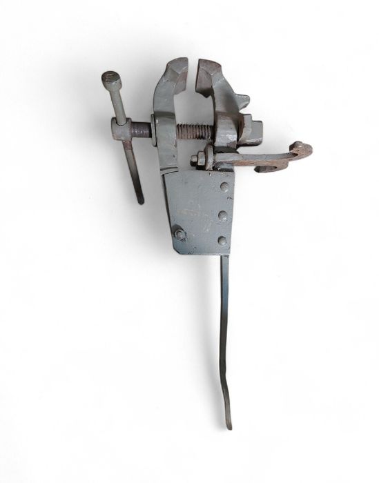 Stare Imadło Kowalskie Śrubowe – Kute, Warsztatowe, Retro/Industrial