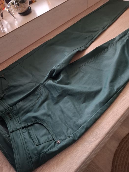 Woskowane zielone rurki Tajfun